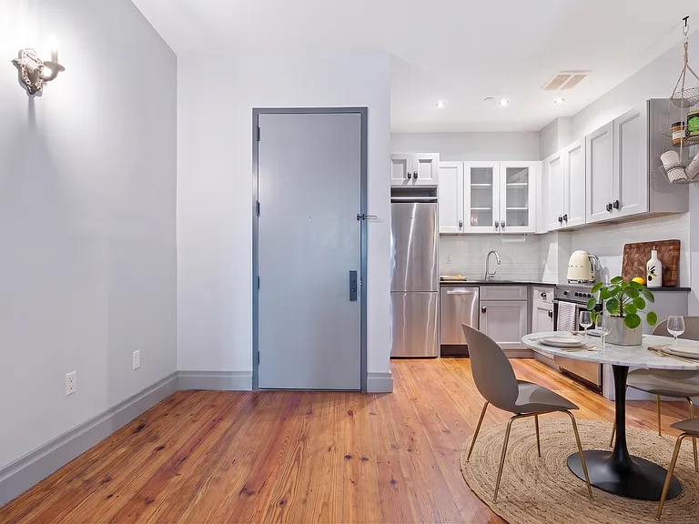 390 5th Ave #3F — Photo 4