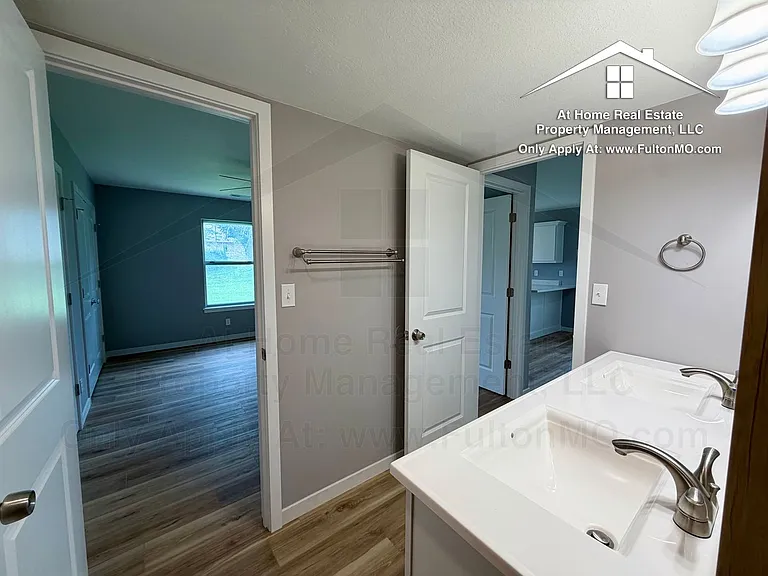2717 Mayflower Dr — Photo 24