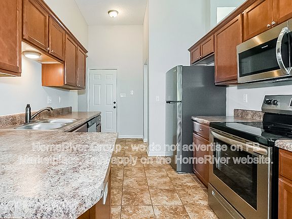 3rd image of 5877 Peterson Ridge Ln