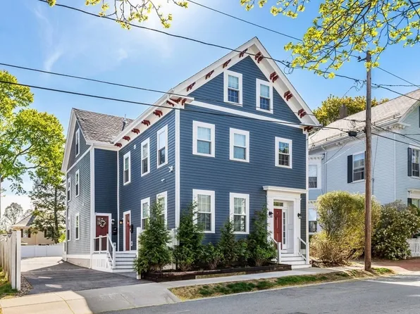 9 Buffum St #1, Salem, MA 01970