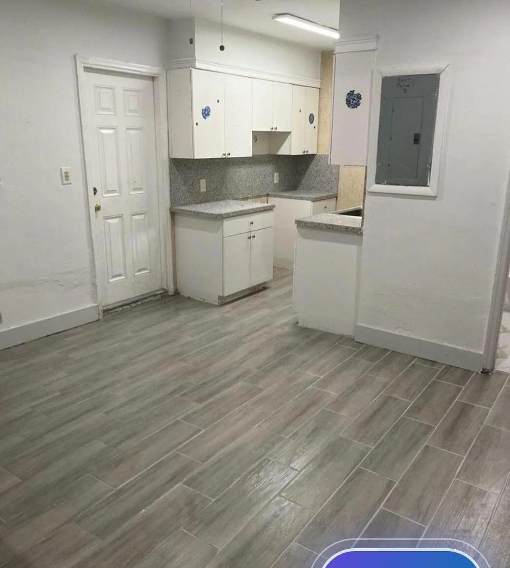 2 bed, 2.5 bath, 2080 sqft, $1,900 — Photo 3