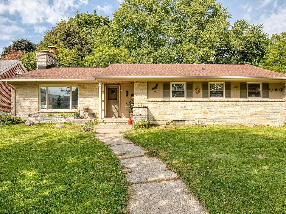 1st image of 684 S 6th AVENUE