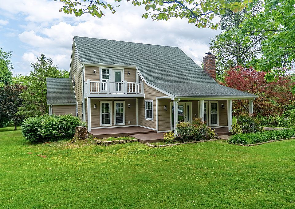 1st image of 222 Lindsay Ln