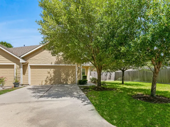 23 Marywood Dr, Conroe, TX 77384