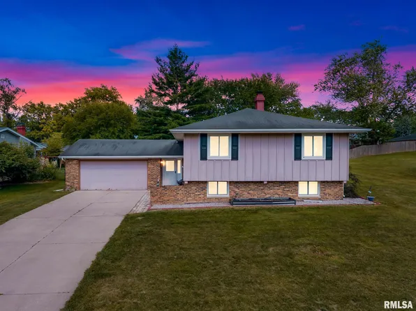 2816 N Kingston Dr, Peoria, IL 61604