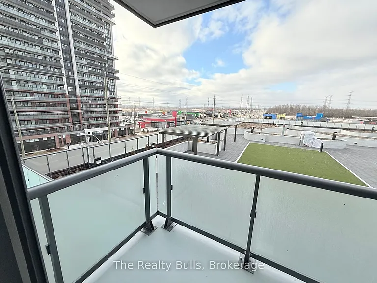 2545 Simcoe St N #516 — Photo 18