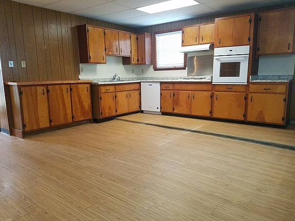 4th image of 4311 West Ave