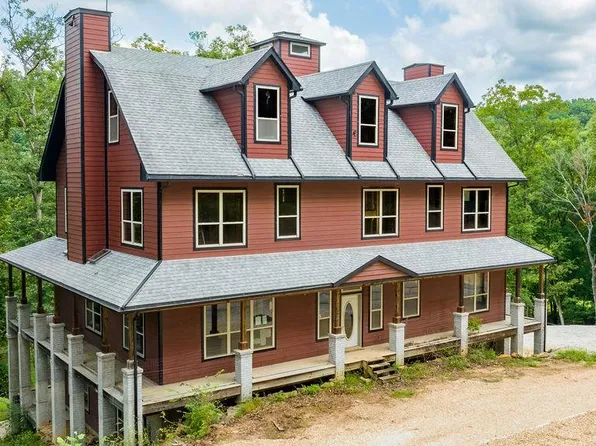 3589 Hawks Point Rd, Pacific, MO 63069