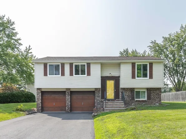 8279 Warbler Way, Liverpool, NY 13090