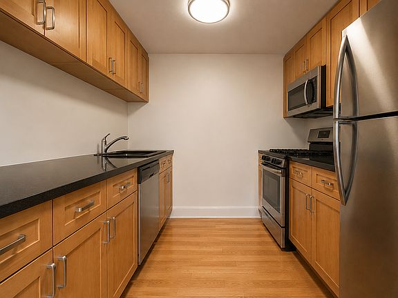 2nd image of 323 W 96th St APT 315