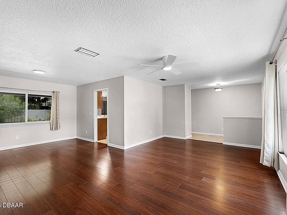 5th image of 59 Blakeport Ln