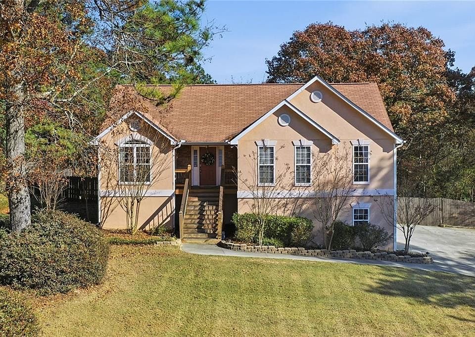 1st image of 137 Orchard Way SE