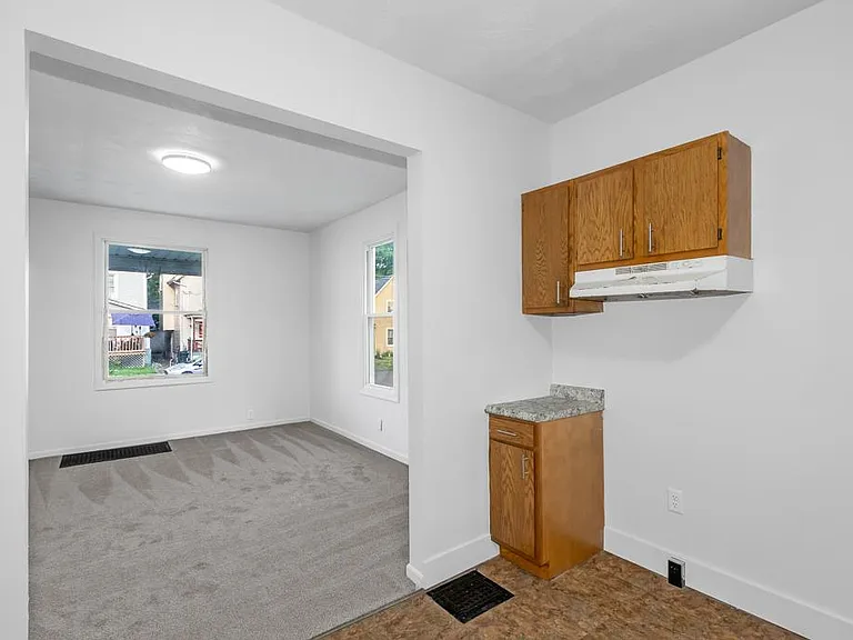 705 Smith Ave SW — Photo 10