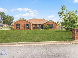 1896 Stonebridge Dr, Hinesville, GA 31313