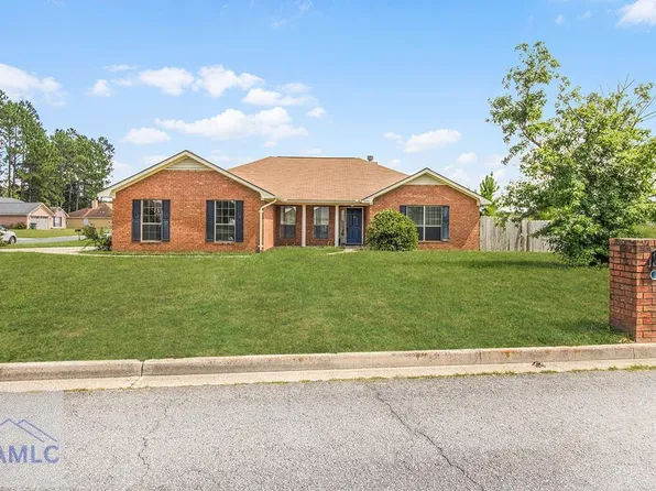1896 Stonebridge Dr, Hinesville, GA 31313