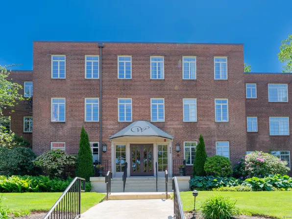 869 Farmington Avenue APT 203, West Hartford, CT 06119