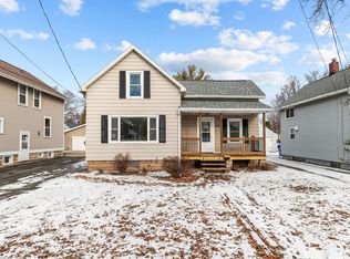 1026 W 8th St, Appleton, WI 54914