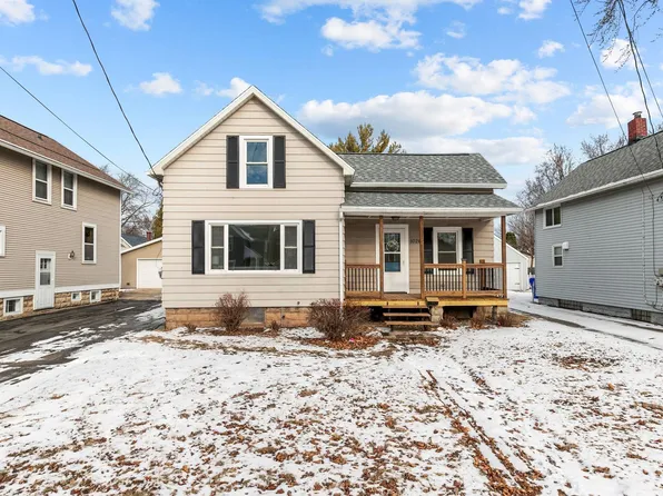 1026 W 8th St, Appleton, WI 54914