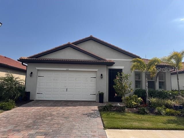 1st image of 109 VILLA PEROSA WAY