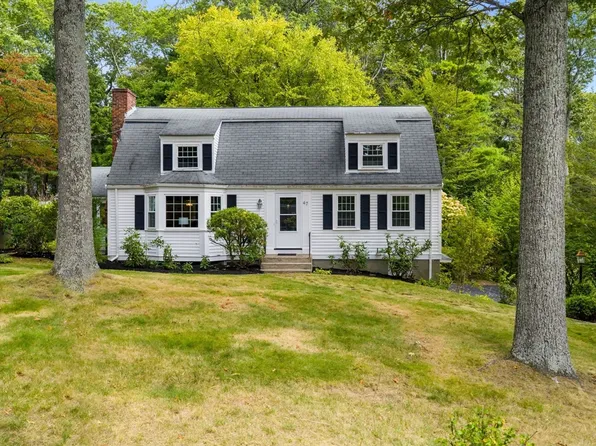 47 Pequot Rd, Wayland, MA 01778