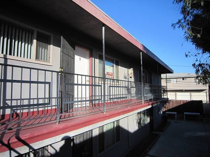 1510 Orizaba Courtyard