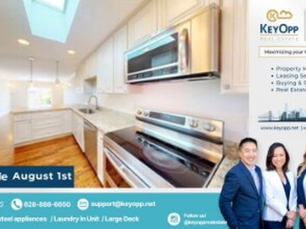330 Los Palmos Dr