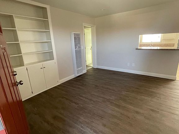 3rd image of 816 S Marguerita Ave #22