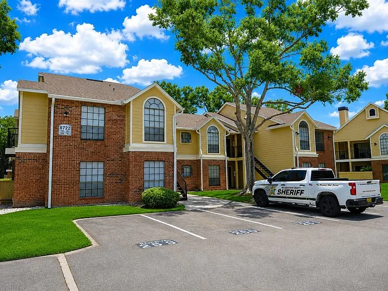 8722 Mallard Reserve Dr #102 — Photo 1