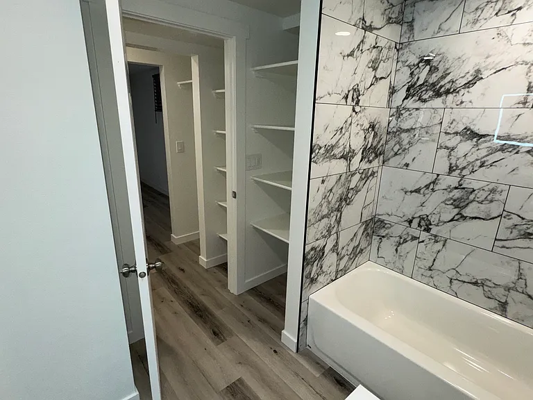 8324 W Westchester Ave — Photo 18