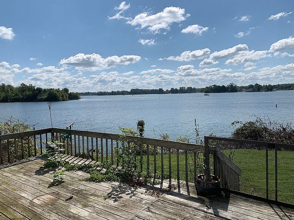 2nd image of 375-385 Lakeview Dr E