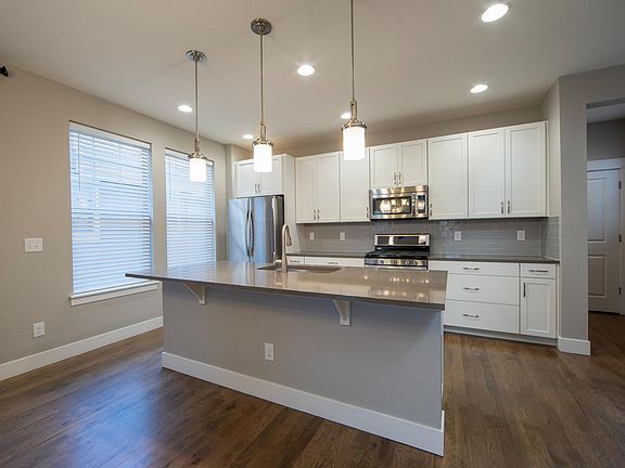 4th image of 8182 E 49th Pl