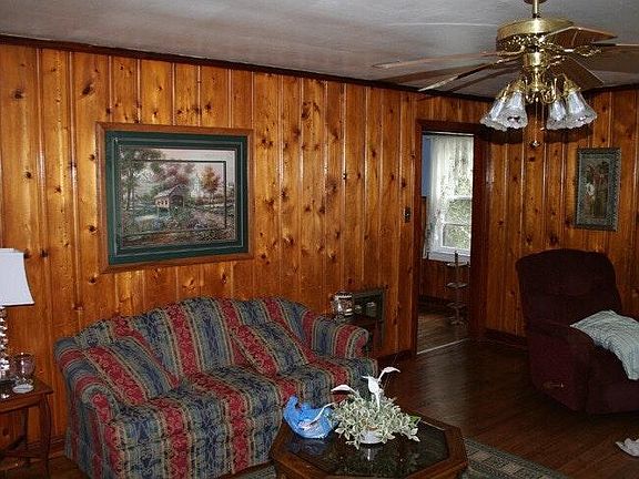 2nd image of 304 Sarvis Dr