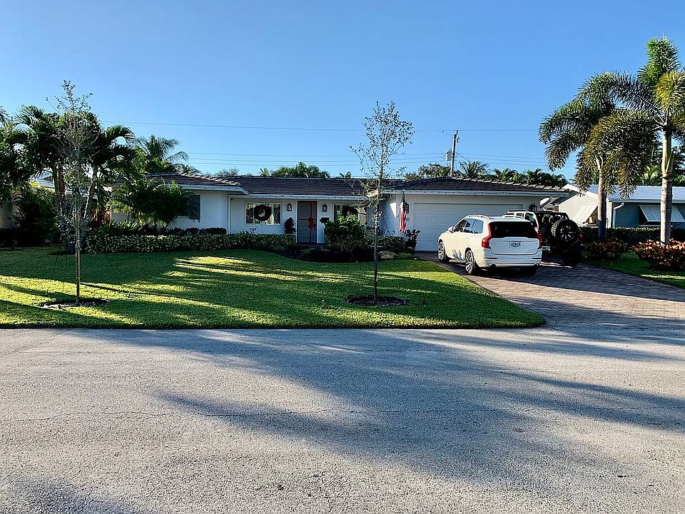 1st image of 2130 NE 55th St