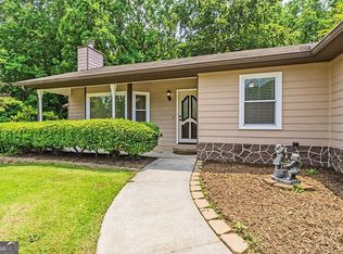 4655 Barnes Ct, Loganville, GA 30052