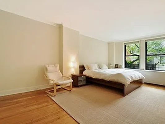 Rented by Corcoran | media 6