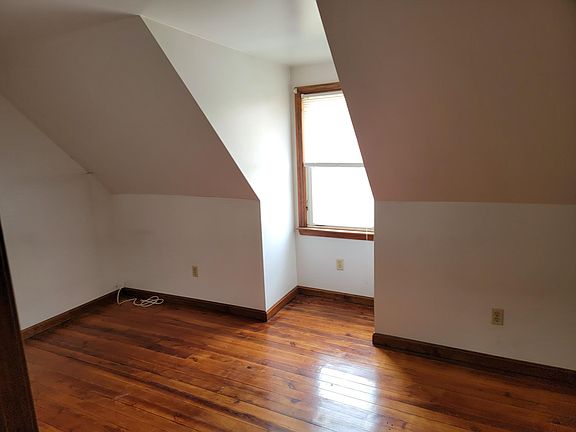 5th image of 2 Clay St Unit D