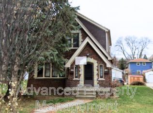3725 S Clement Ave, Milwaukee, WI 53207