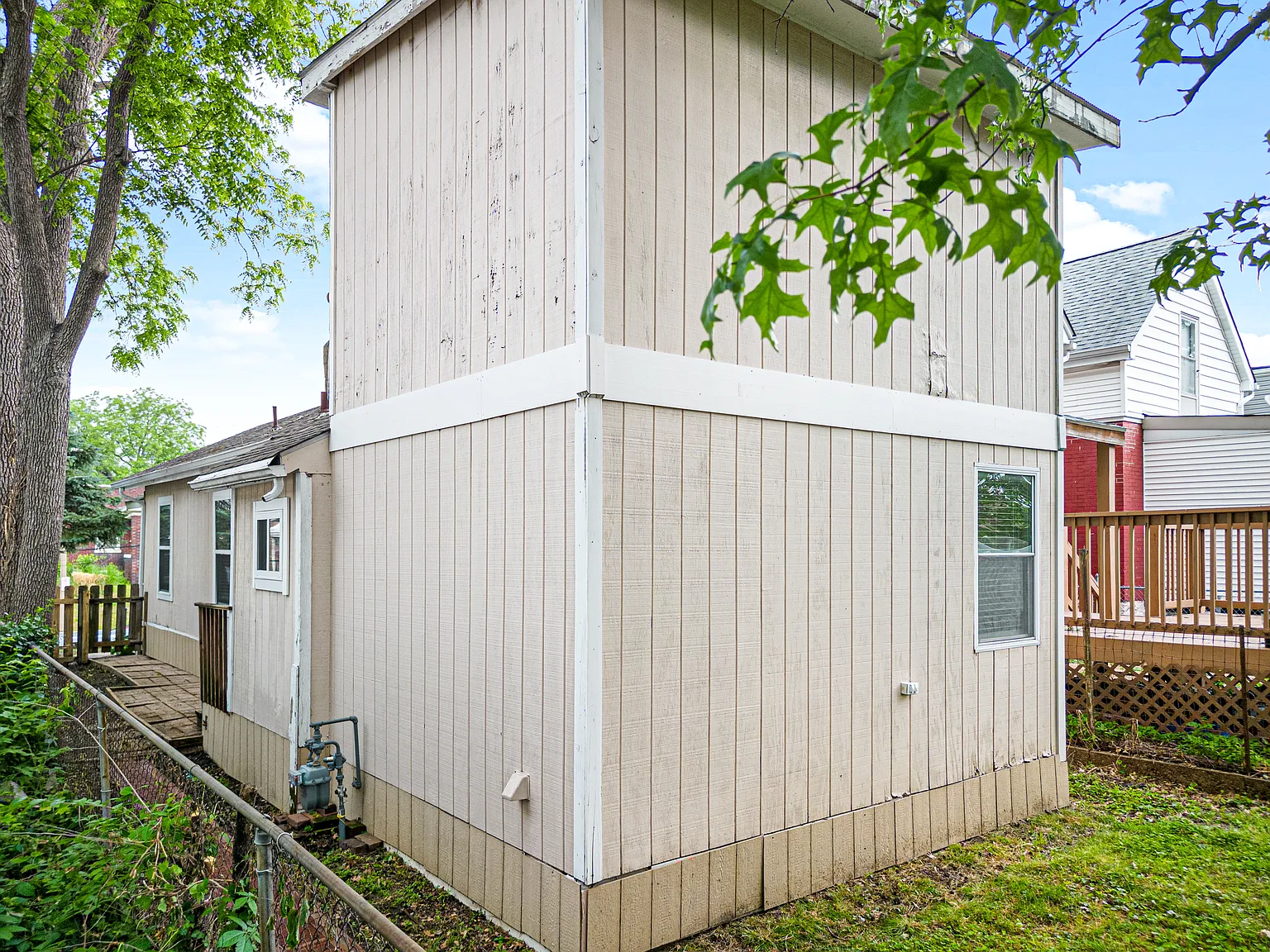 2 bed, 904 sqft, $1,800 — Photo 2