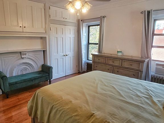 2nd image of 266 Hoyt St #3