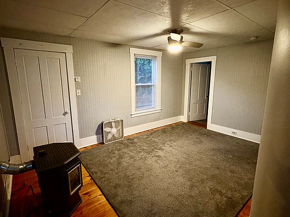 4th image of 72 Pearl St APT 2