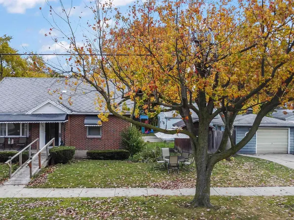 1502 23rd St, Port Huron, MI 48060