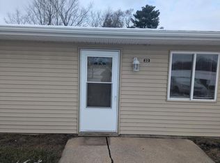 7046 E Heritage Dr, Pierceton, IN 46562