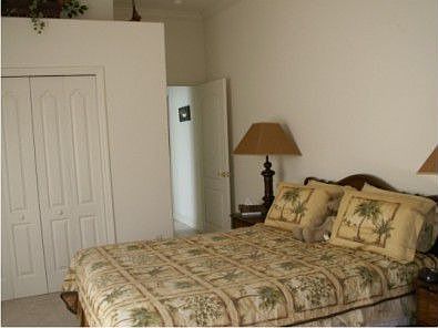 4th image of 2116 Berkley Way