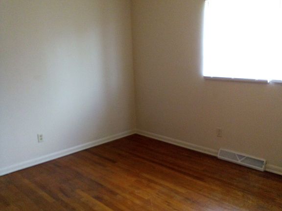 5th image of 1644 Elmer St #1