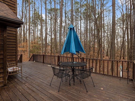 5th image of 16200 New Light Rd