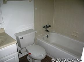 4th image of 6400 NW 106th Pl APT 7
