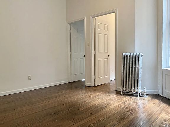 3rd image of 215 E 4th St APT 11