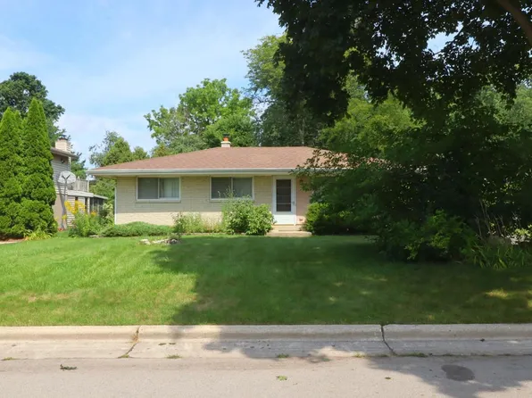 3412 W Wanda AVENUE, Milwaukee, WI 53221