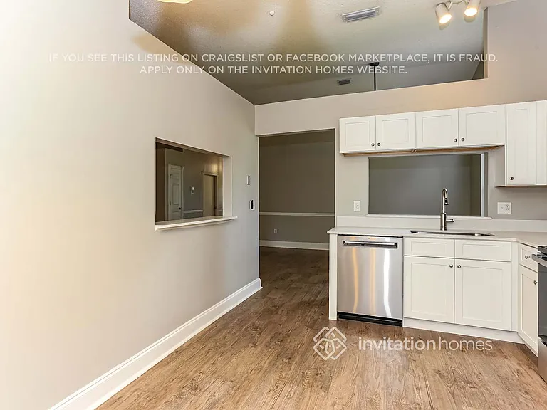 8763 Hammond Forest Dr — Photo 7