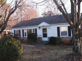 15 Fairlawn Dr, Rocky Mount, VA 24151